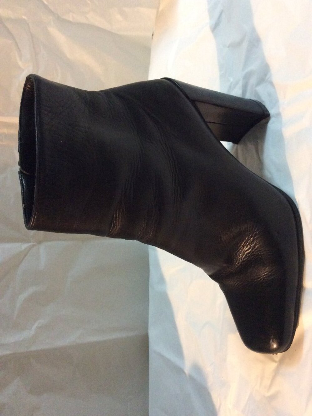 Stuart Weitzman Black Leather Square Toe Block Heel Ankle Boots Size 5.5